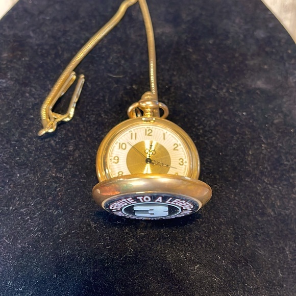 Dale Earnhardt good pocket watch. - Picture 2 of 5